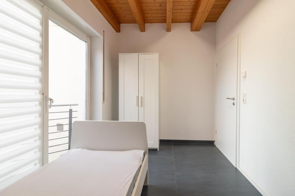 Maisonette-Wohnung Mit 5 Schlafzimmern Woerrstadt Luaran gambar